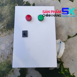 Tủ điện sạc xe điện tại nhà trang bị aptomat chống giật 32A, chống sét lan truyền SPD, bảo vệ áp, ĐỒNG HỒ ĐO ĐIỆN ĐIỆN TỬ và ổ cắm Công Nghiệp 32A chống nước IP67 - Sử dụng sạc 7.4kw | TDCD-T2_M03