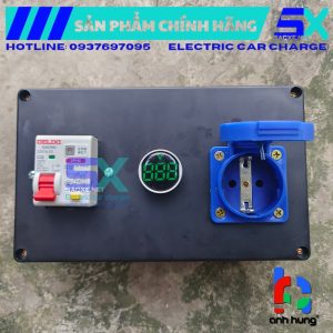 Ổ cắm tiếp địa sạc xe điện VINFAST tại nhà có trang bị Aptomat chống giật RCBO DELIXI 32A, có đèn báo VOLT