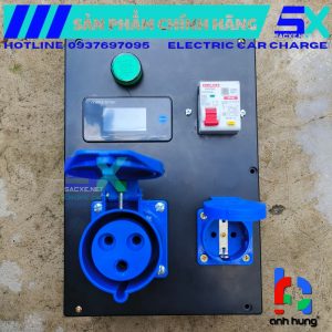 Hộp điện ổ cắm sạc xe 32A sạc 7.4Kw, Sạc xe điện VINFAST tại nhà trang bị màn hình thông số KEWEISI AC300 đo điện áp, dòng điện, thời gian, công suất sạc và tiêu thụ | Mẫu 02 - HDCD.M02